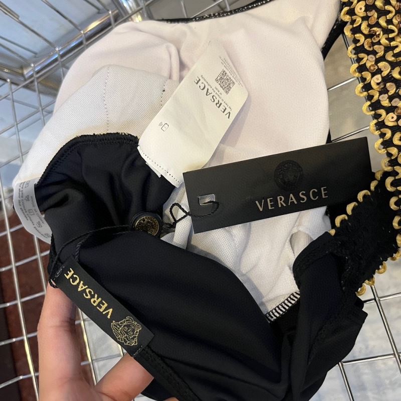 VERSACE